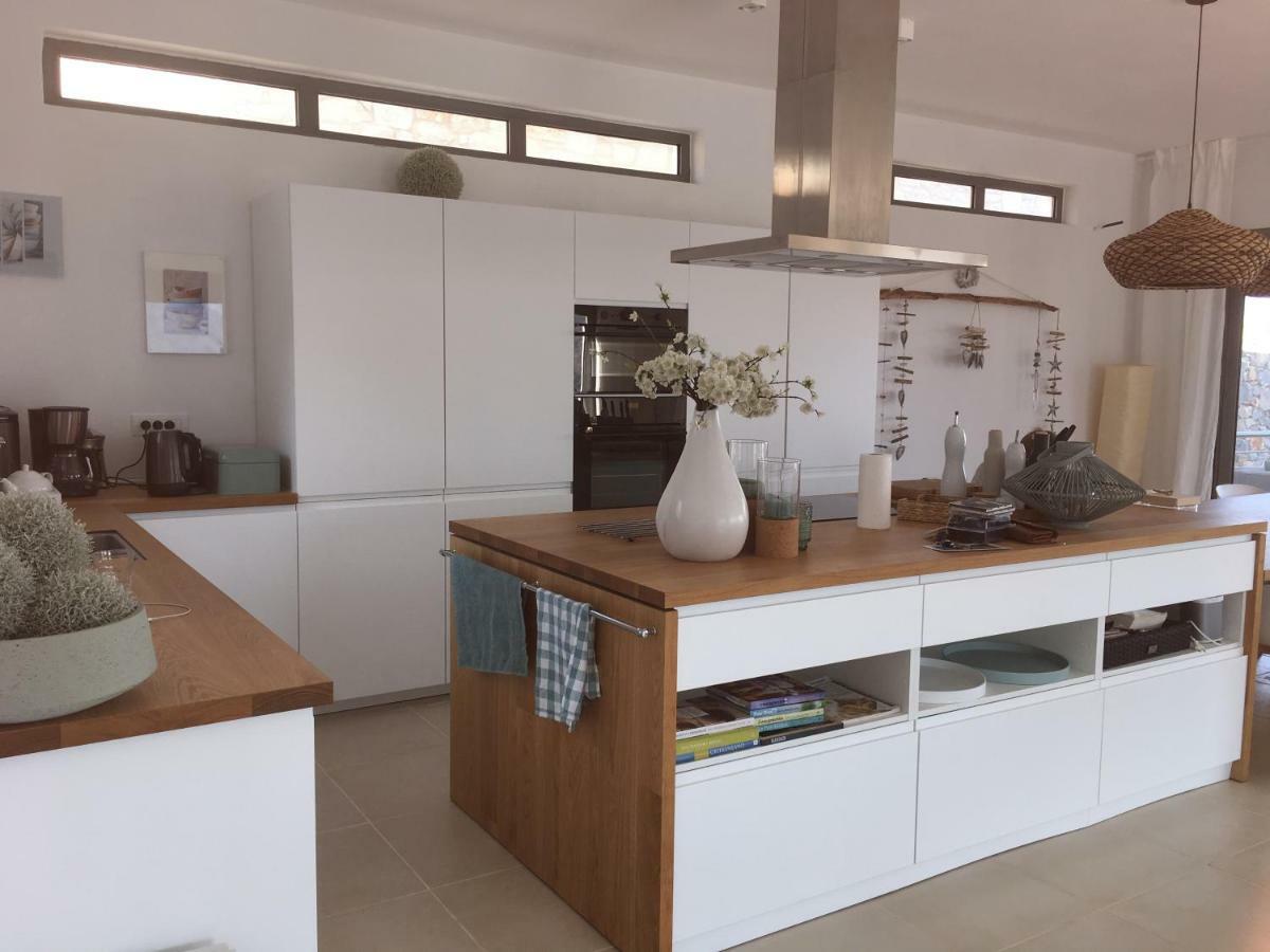 Villa Estee, Luxury Villa With Private Infinity Pool And Jacuzzi Elounda Exteriör bild