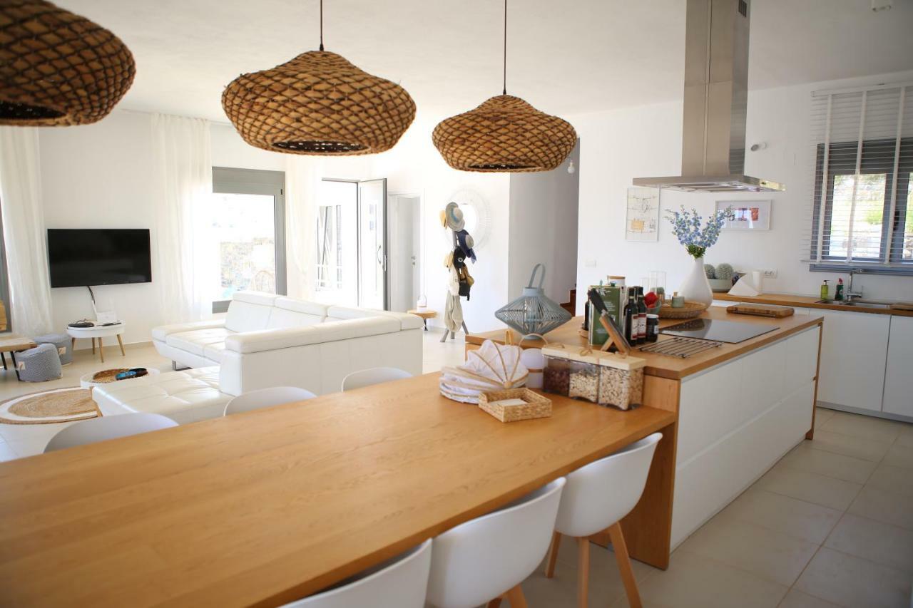 Villa Estee, Luxury Villa With Private Infinity Pool And Jacuzzi Elounda Exteriör bild